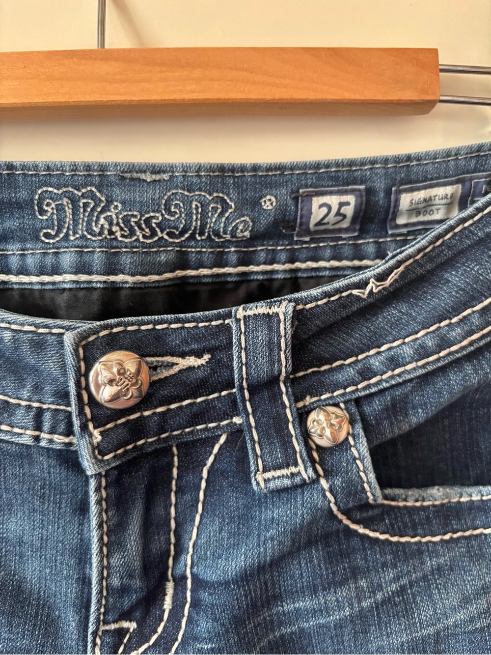 Miss Me Bootcut Jeans - Picture 5 of 5